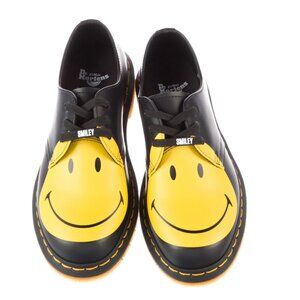 Dr Martens X Smiley Derby Shoes New in Box W 8